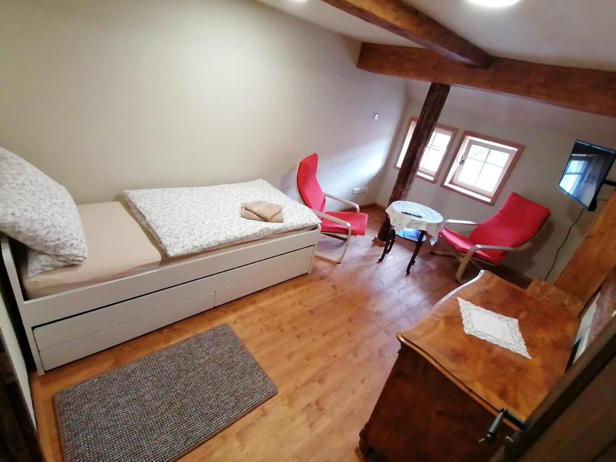 Pferdehof Am Burgsberg, Ferienzimmer, Monteurzimmer Seifhennersdorf Ngoại thất bức ảnh
